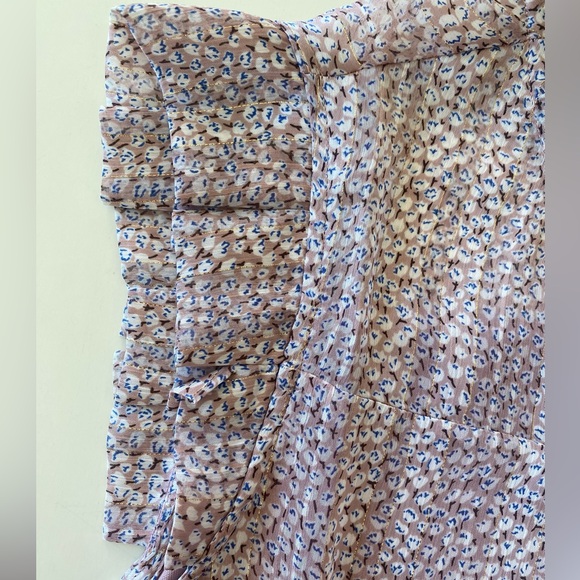 NWOT MONTEAU LOS ANGELES Ruffle Blouse Top - Picture 5 of 9